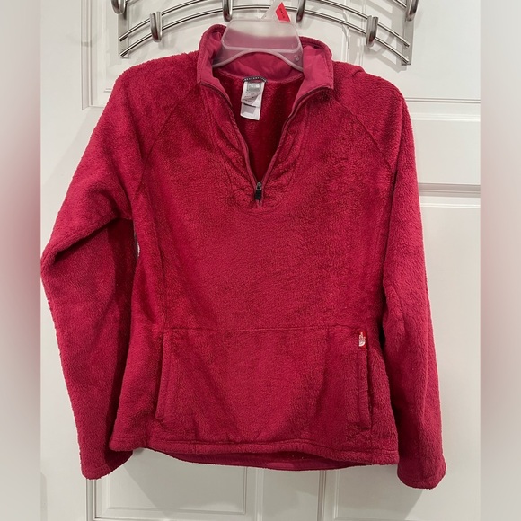 The North Face Fuzzy Pink Jacket Pullover Size Medium - Picture 2 of 5